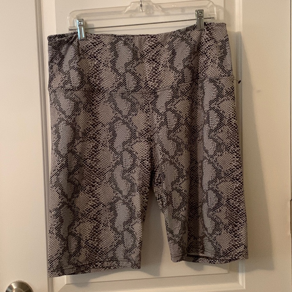 Ready to Go animal print biker shorts size 3X.